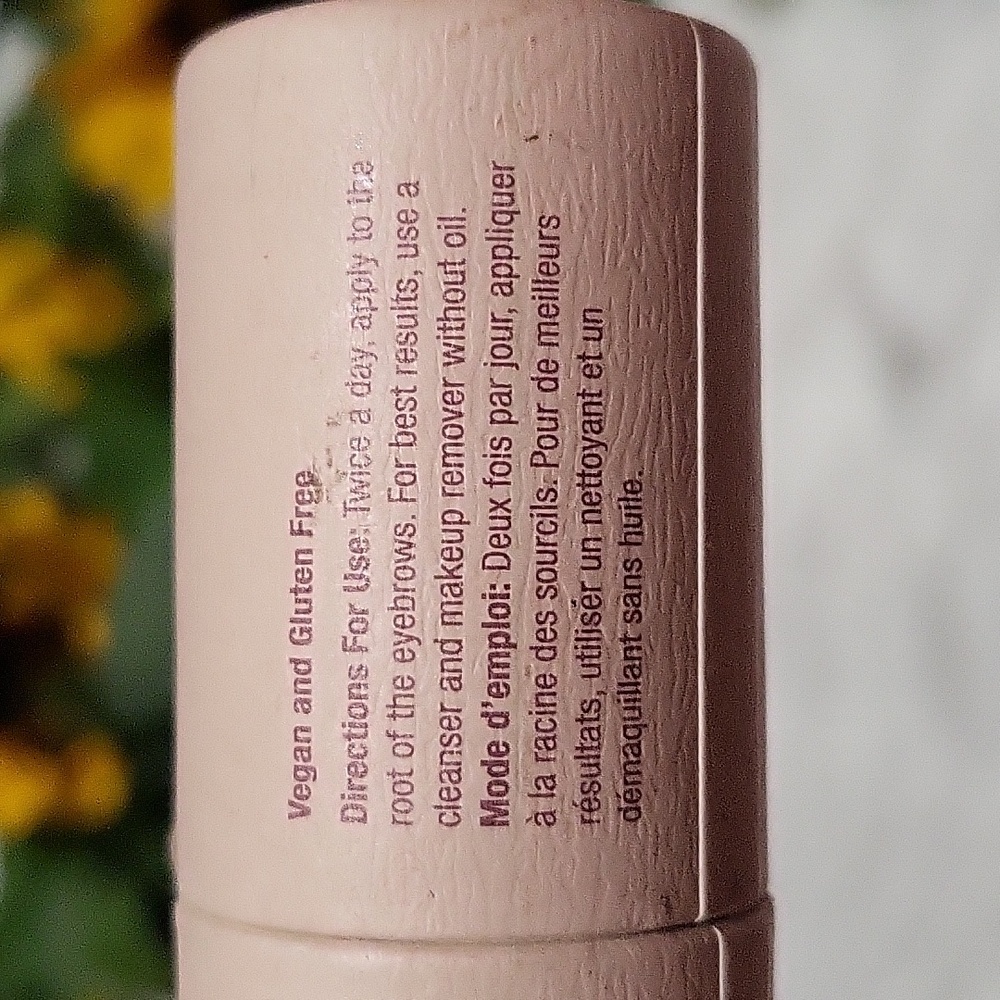 Vegabrow Volumizing Serum - Picture 4 of 6